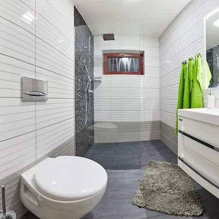 Cerna Kcg350 Comfortable Holiday