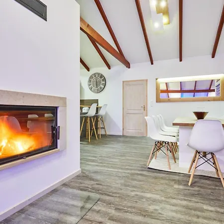 Vila Cerna Kcg350 Comfortable Holiday Cermna